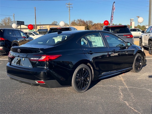 2026 Toyota Camry SE photo 3