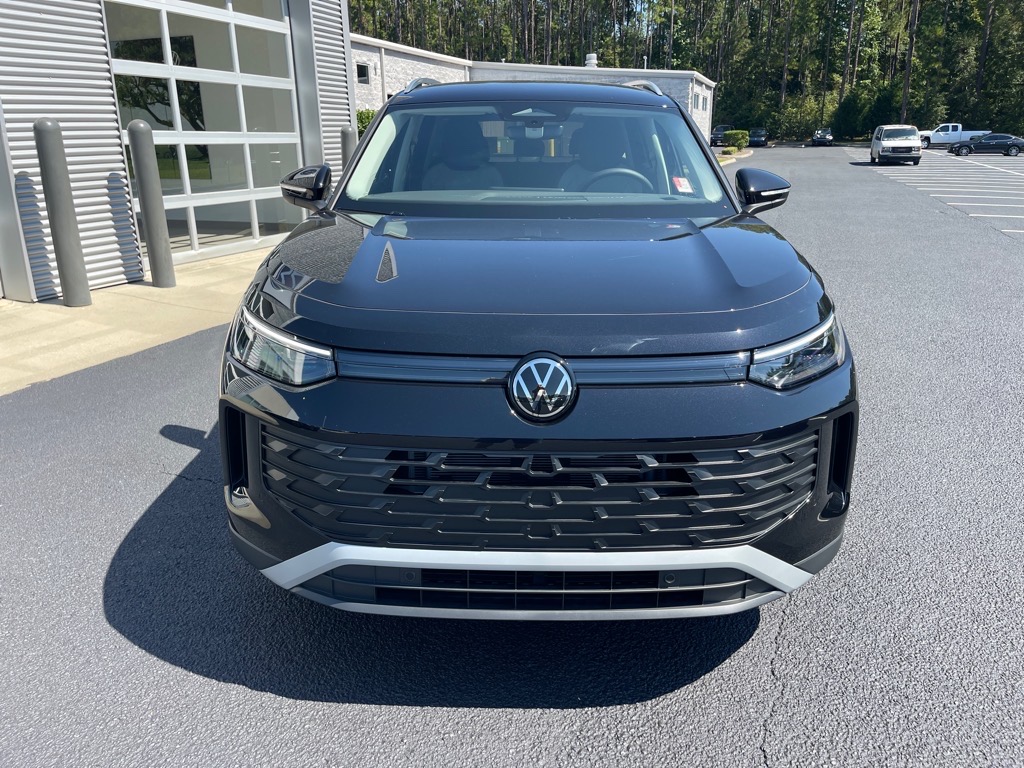 2025 Volkswagen Tiguan S photo 2