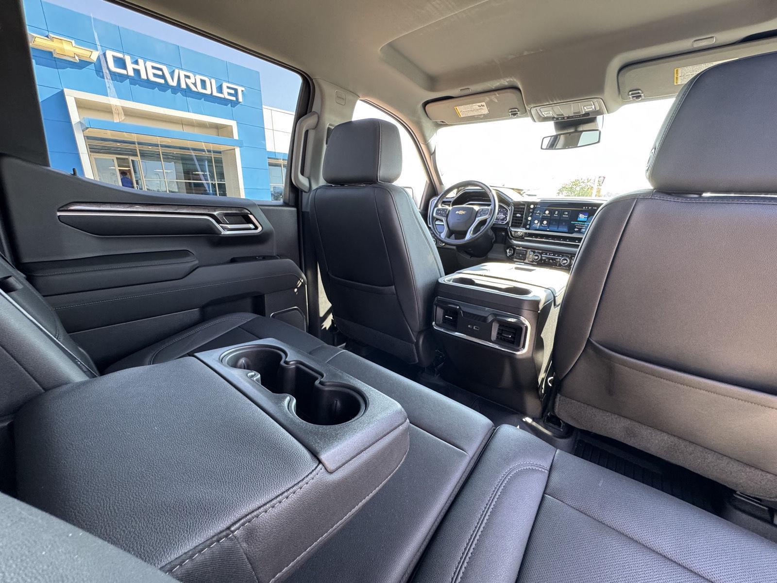 2022 Chevrolet Silverado 1500 LTZ photo 3