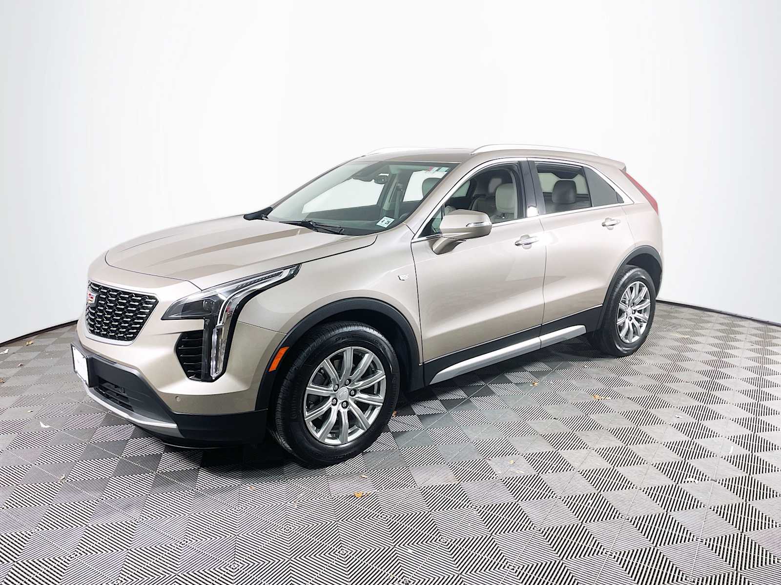 2023 Cadillac XT4 Premium Luxury's photo