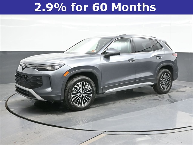 2025 Volkswagen Tiguan S's photo