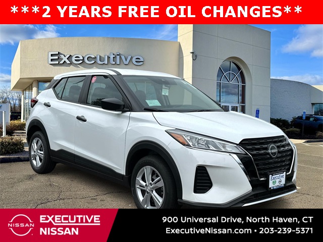 2025 Nissan KICKS PLAY Base's photo