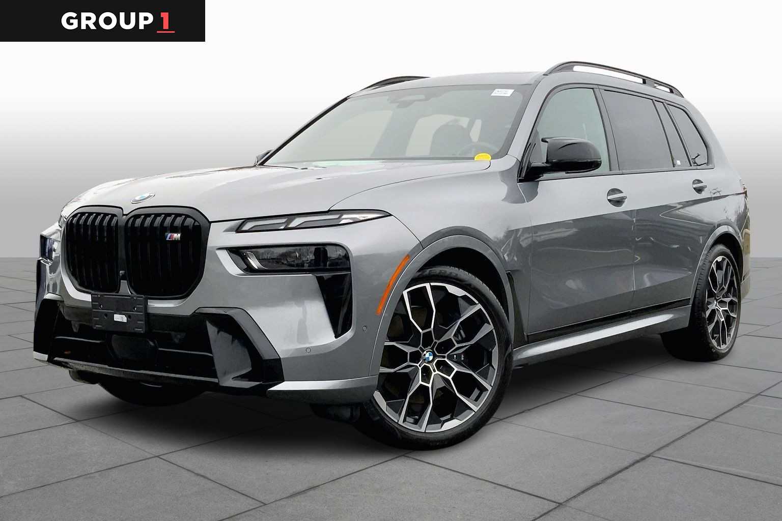 2025 BMW X7 M60i's photo