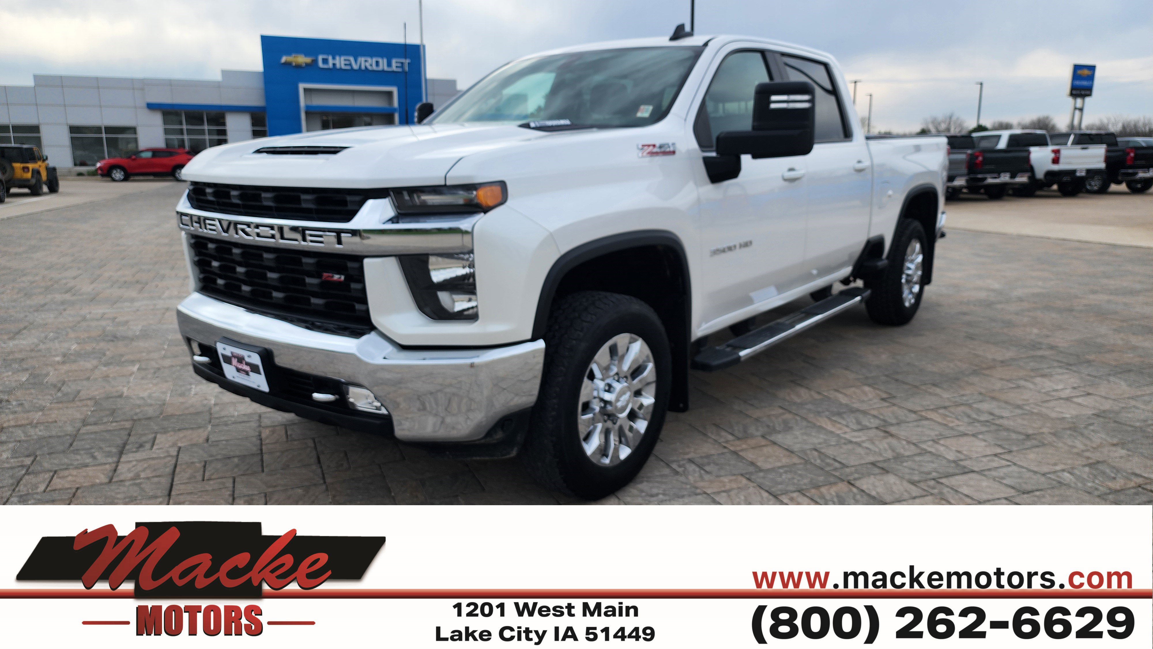 Used 2022 Iridescent Pearl Tricoat Chevrolet LT image 1
