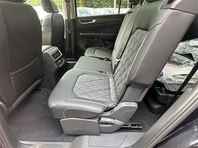 2026 Volkswagen Atlas SEL Premium R-Line photo 19