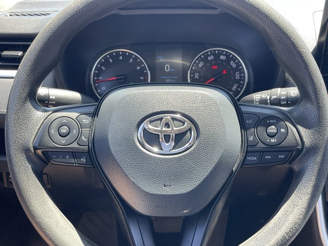 2022 Toyota RAV4 XLE photo 23