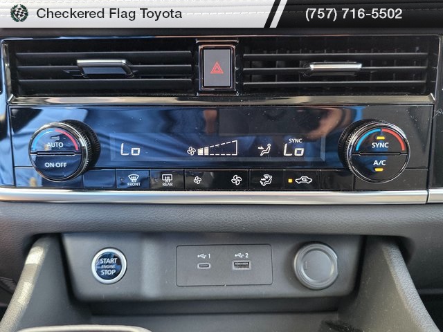 2022 Nissan Rogue SV photo 16