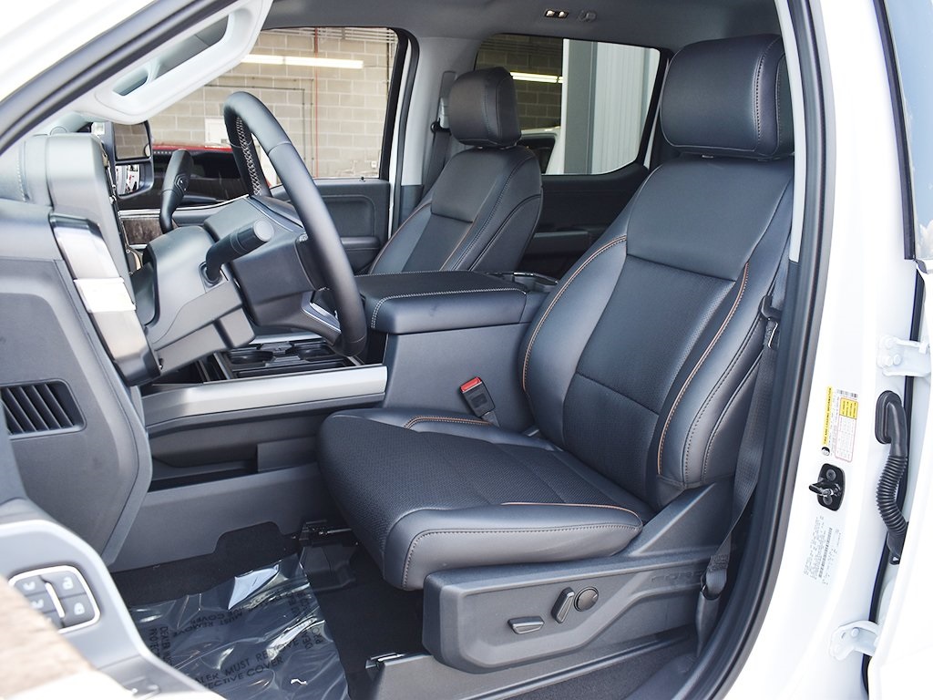 2026 Ford F-250 Lariat photo 5