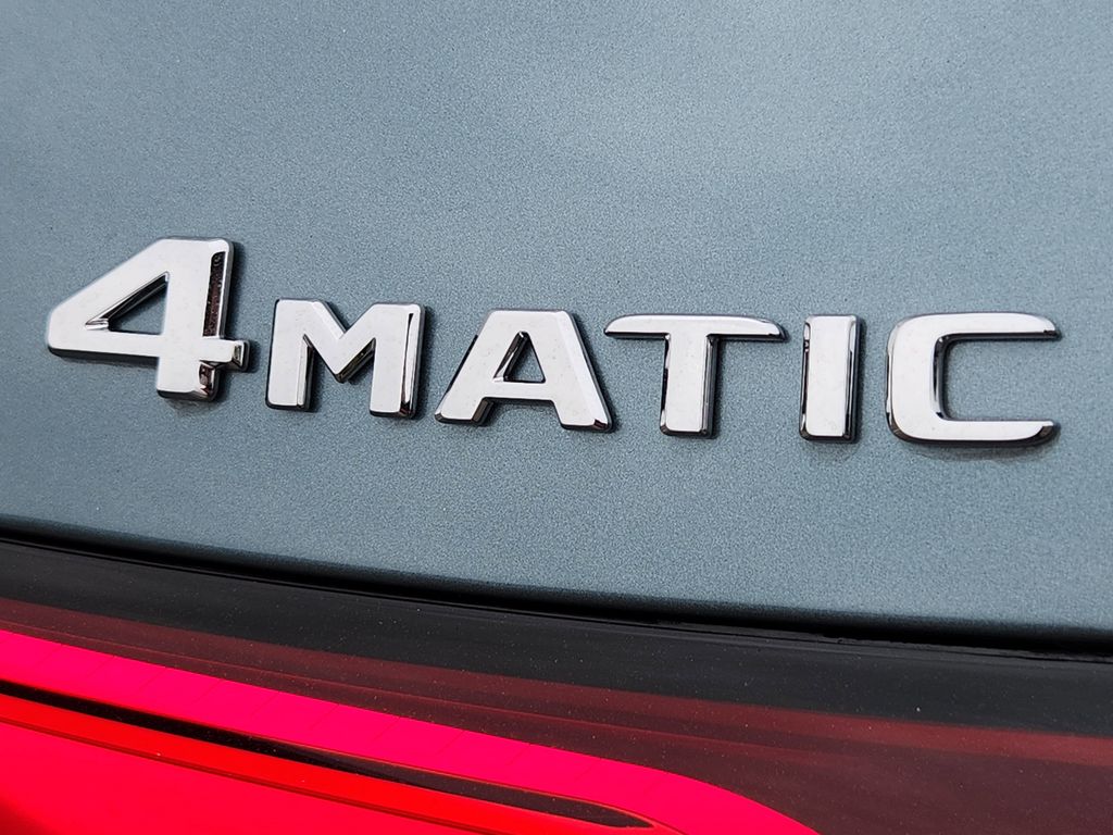 2026 Mercedes Benz GLC 300 4MATIC photo 8