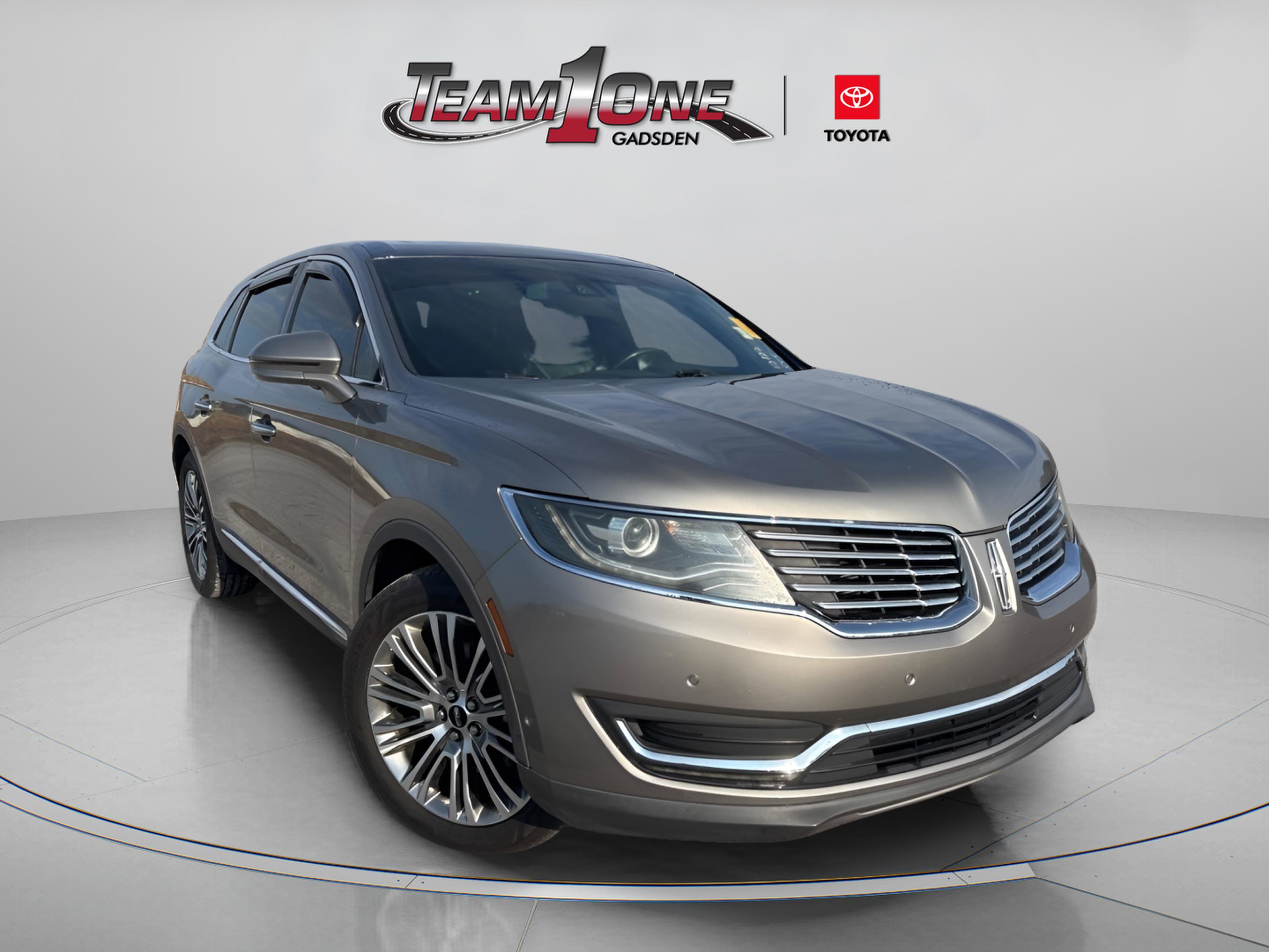 2016 Lincoln MKX Reserve's photo