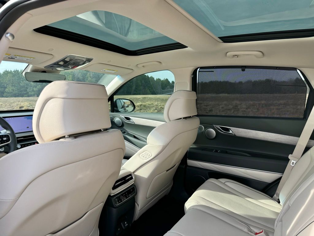 2025 Genesis GV80 2.5T Prestige photo 22