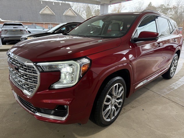 2023 GMC Terrain Denali's photo