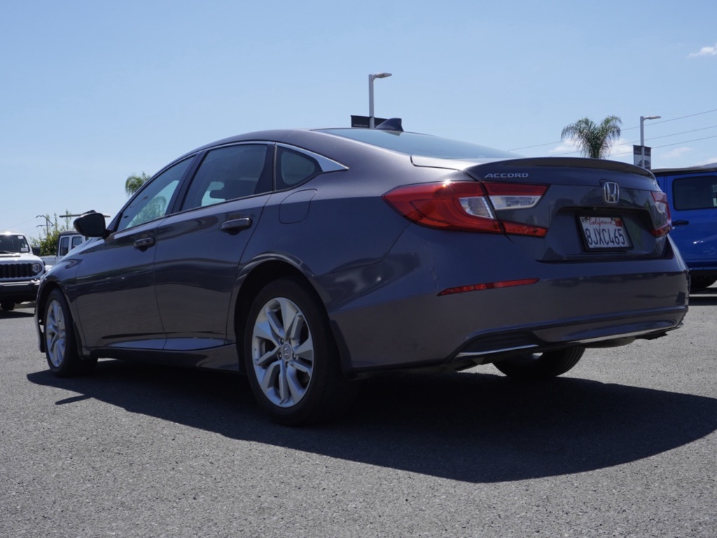 2019 Honda Accord LX photo 4