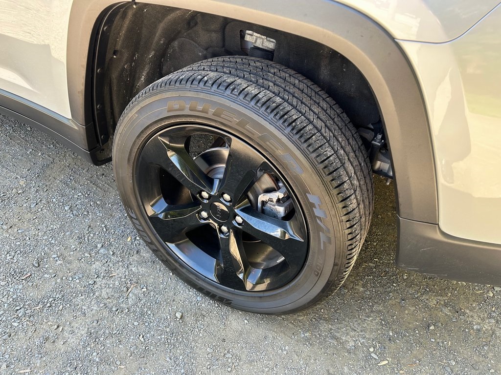 2022 Jeep Grand Cherokee Altitude photo 7