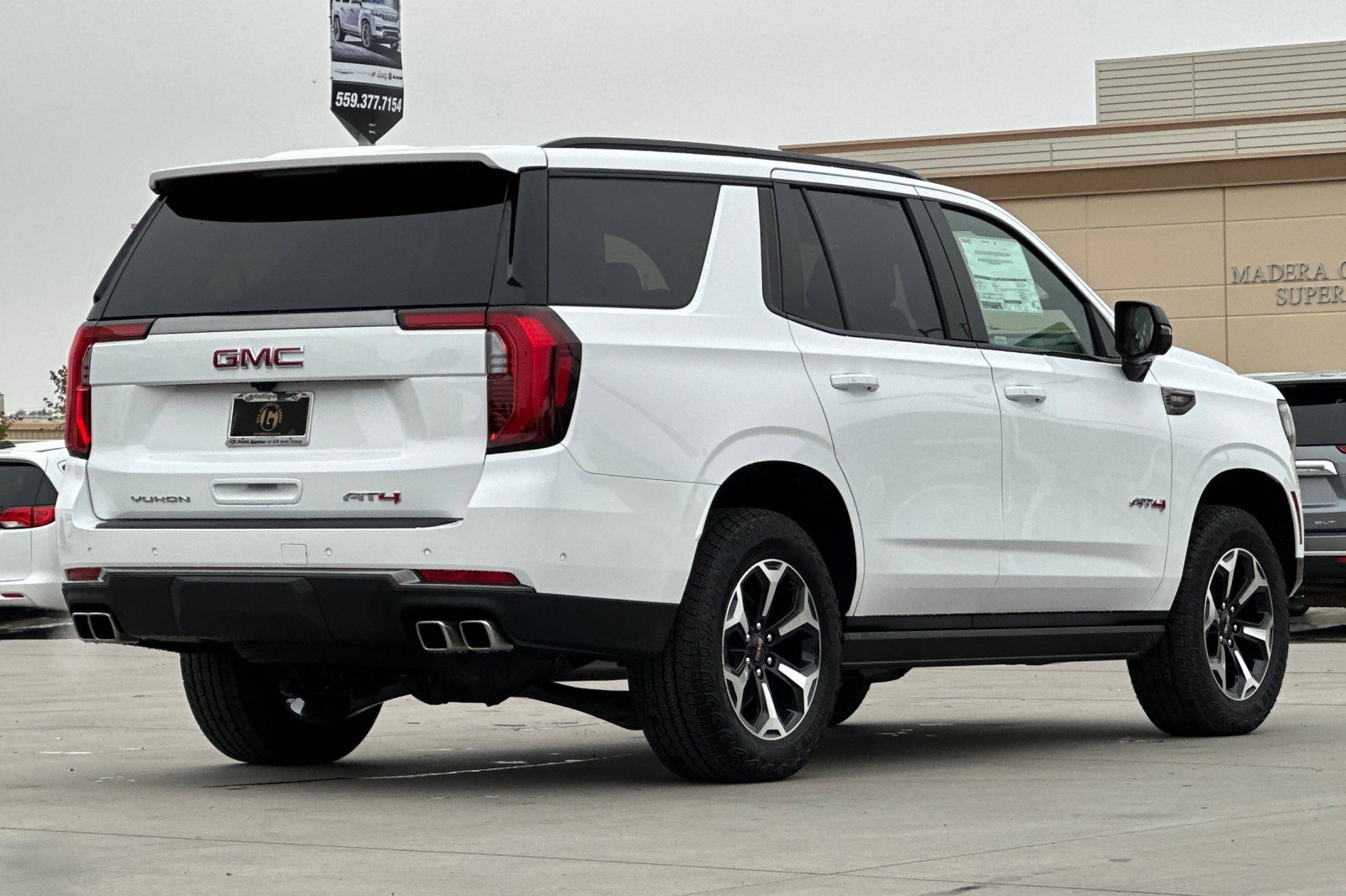 2026 Gmc Yukon AT4 photo 4