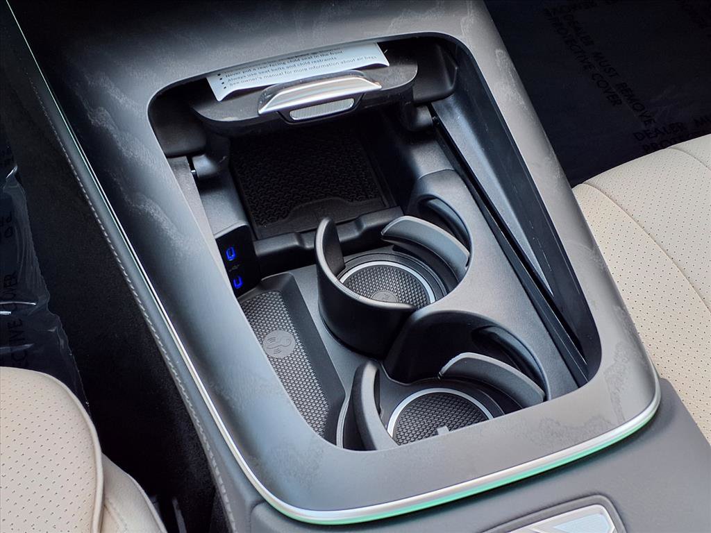 2026 Mercedes Benz E 350 4MATIC photo 7