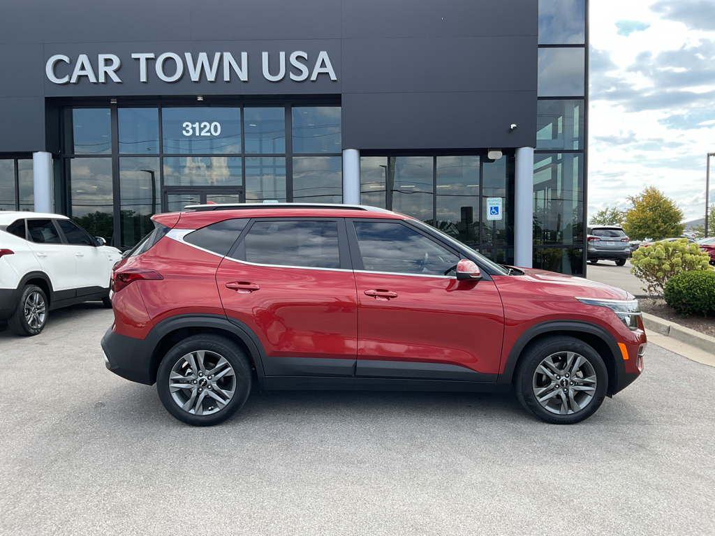 2023 Kia Seltos S photo 7