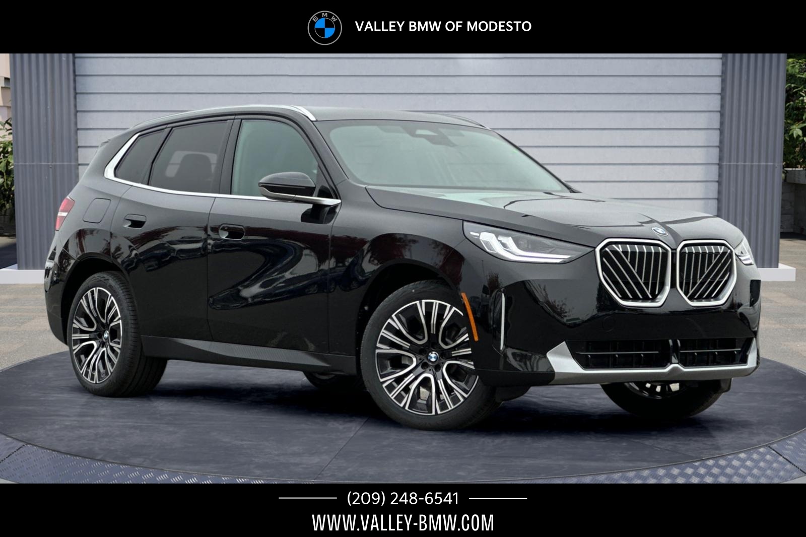 2026 BMW X3 30's photo