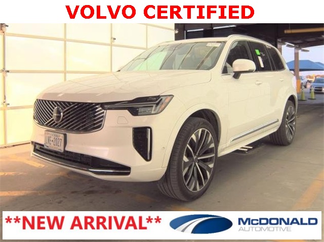 2025 Volvo XC90 Plus's photo