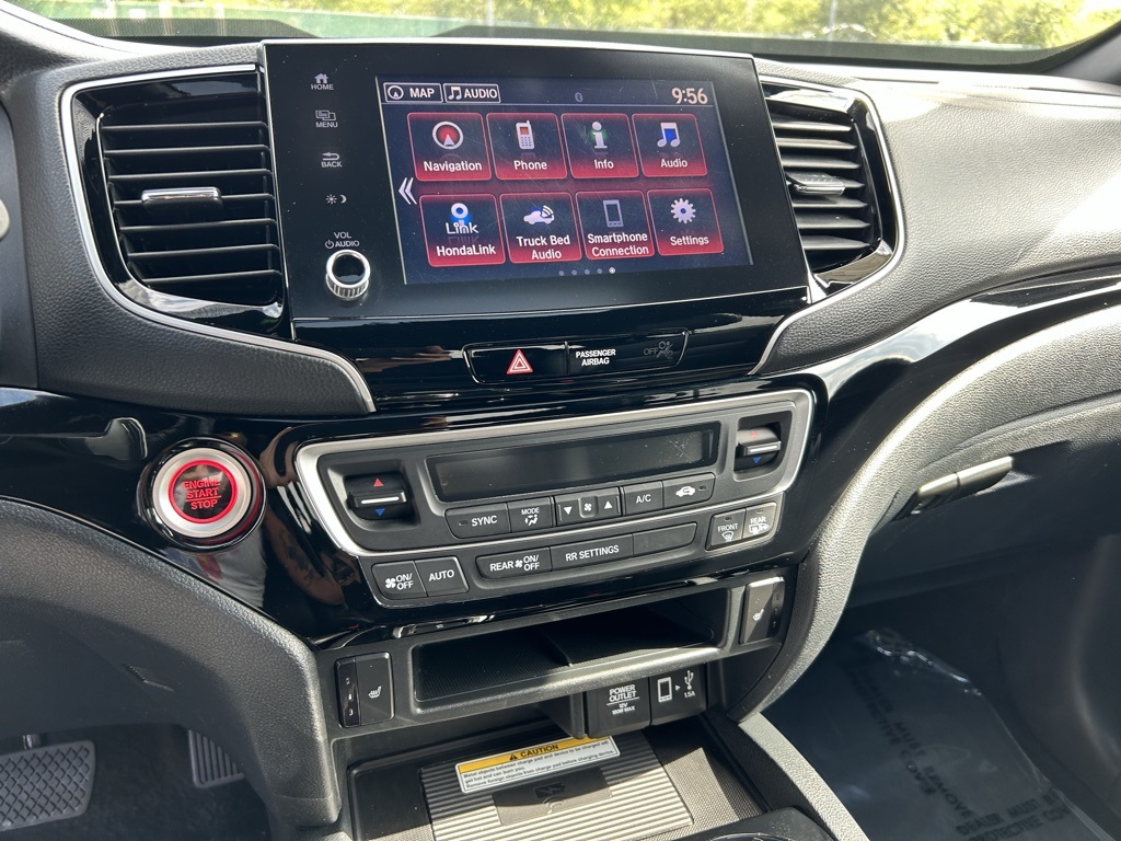 2023 Honda Ridgeline Black Edition photo 16