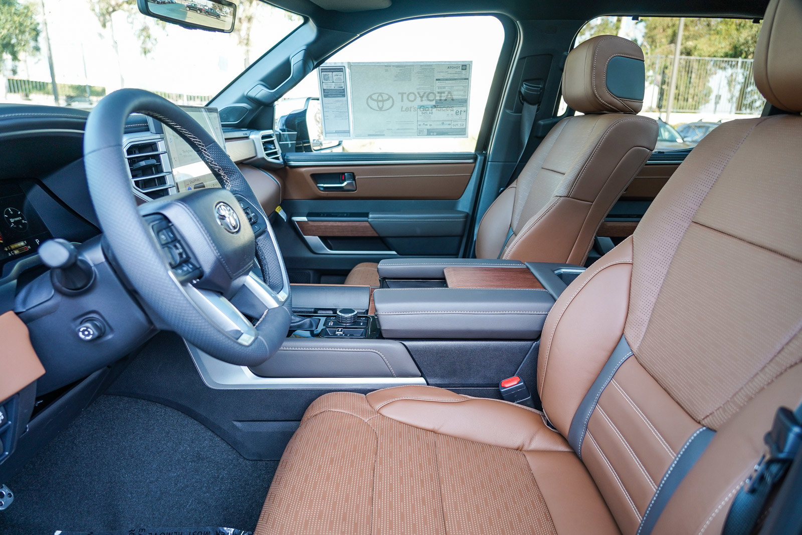 2025 Toyota Tundra 1794 Edition CrewMax photo 18