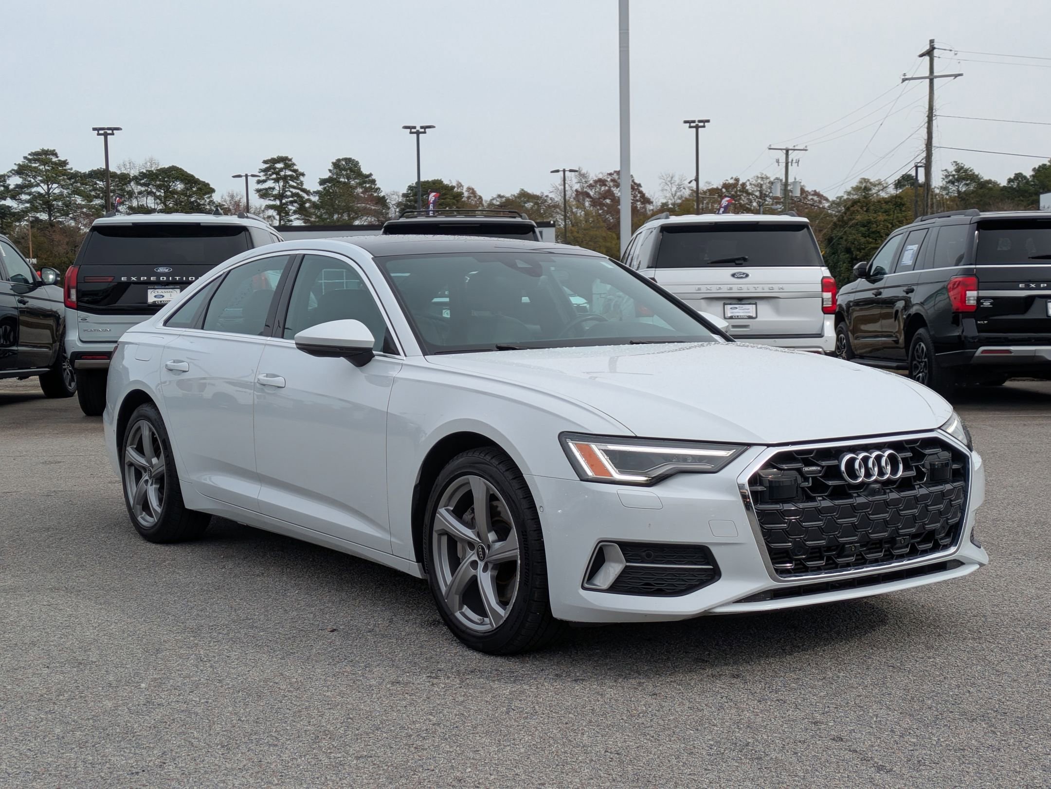 2024 Audi A6 Quattro Premium Plus photo 2