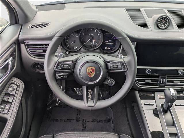 2026 Porsche Macan GTS photo 15