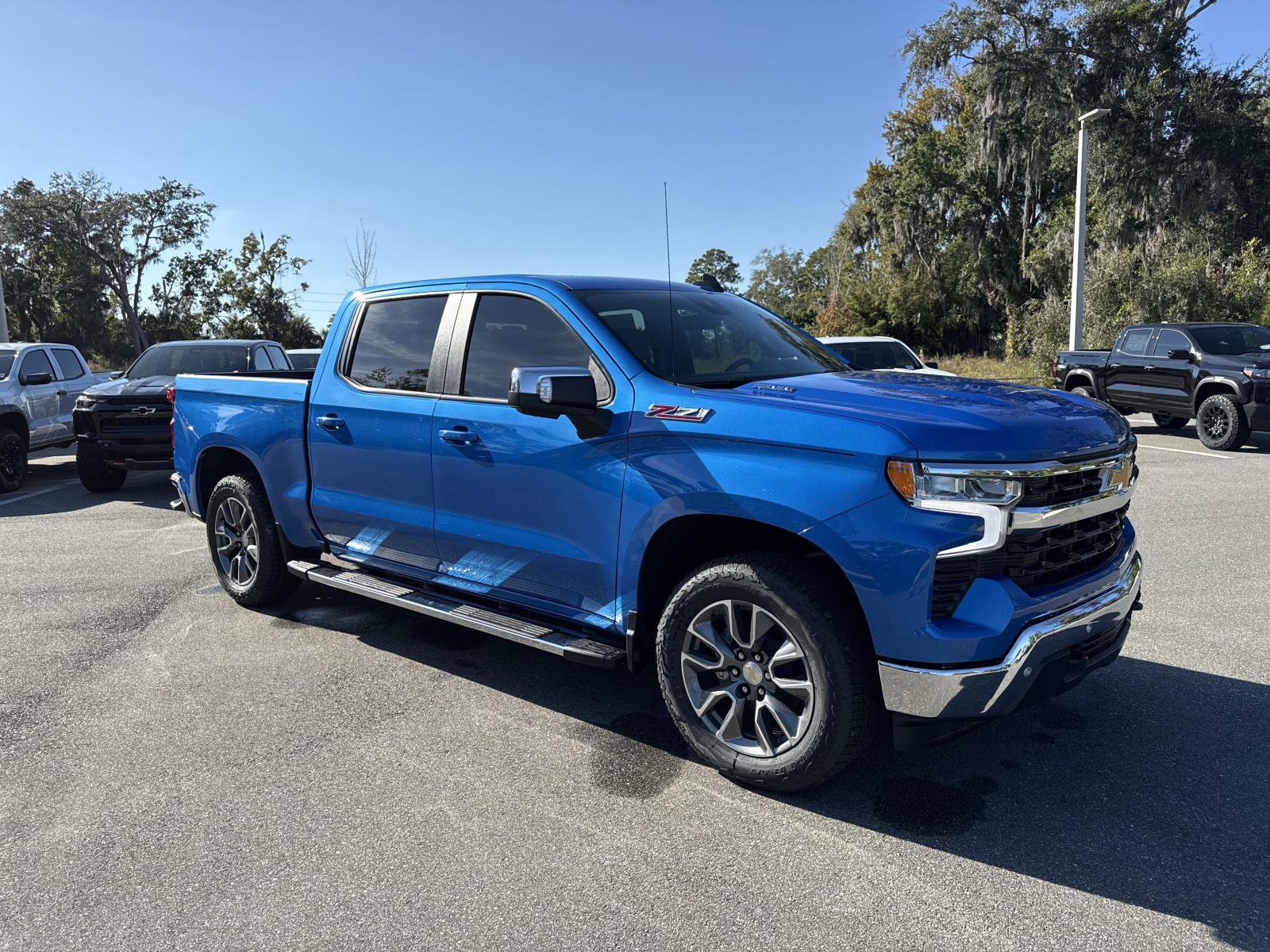 2026 Chevrolet Silverado LT's photo