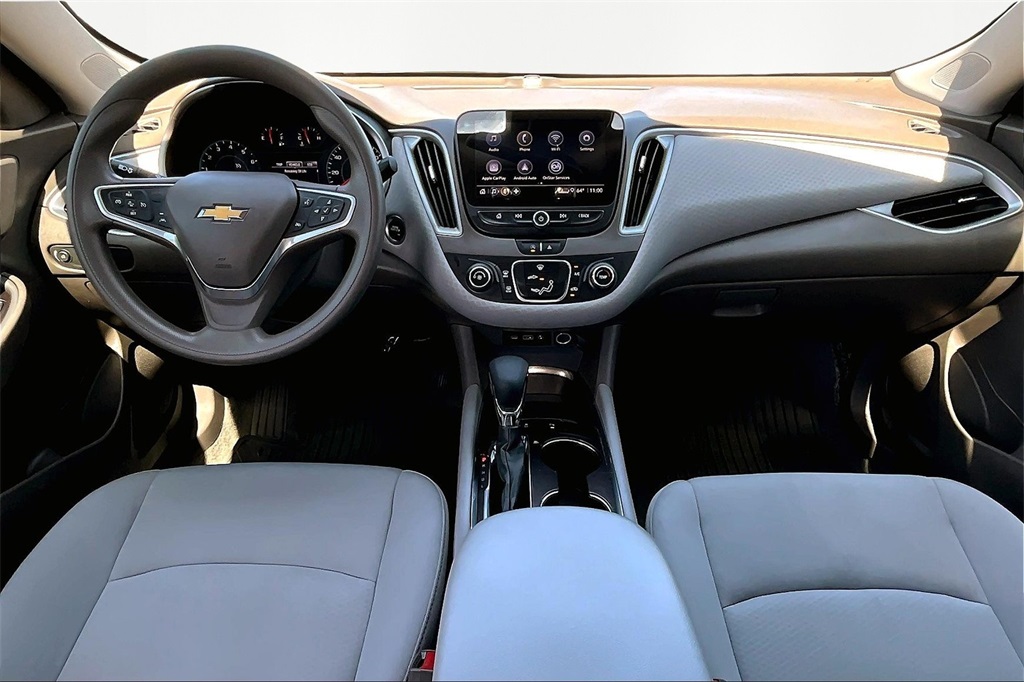 2022 Chevrolet Malibu LS photo 16