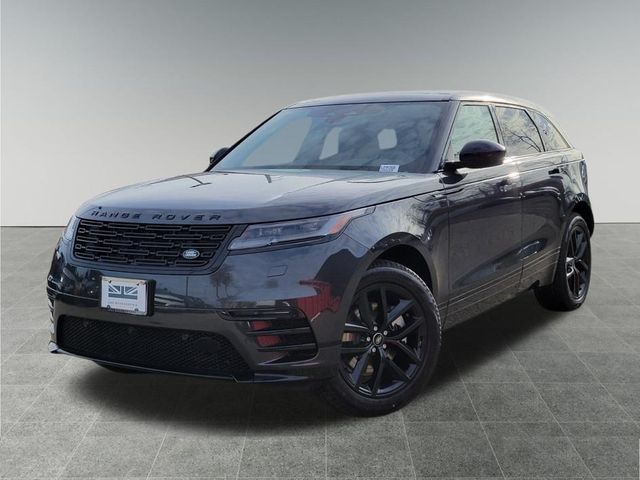 New 2025 Carpathian Grey Land Rover Dynamic SE image 1