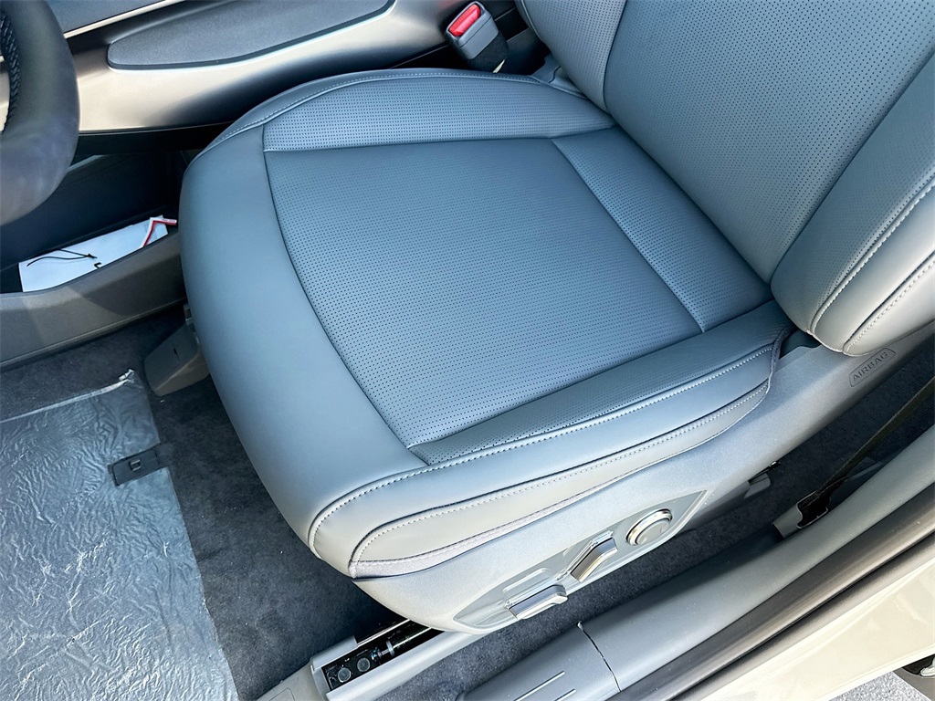2026 Kia EV9 Light Long Range photo 19