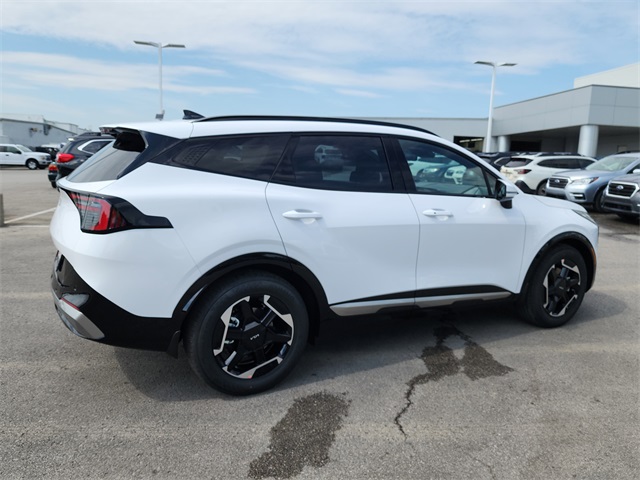2026 Kia Sportage SX photo 2