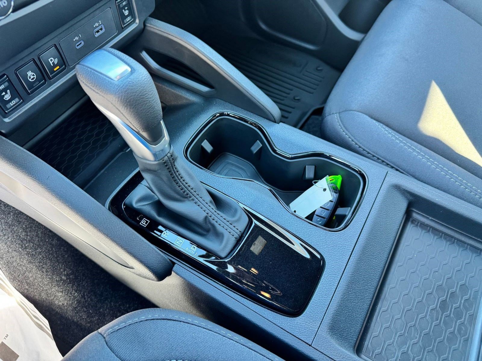 2026 Nissan Frontier SV photo 14