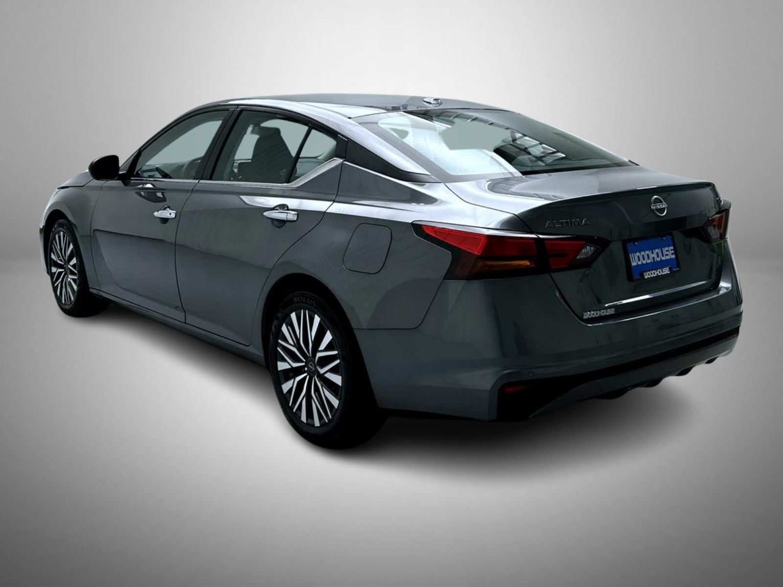 2024 Nissan Altima 2.5 SV photo 4