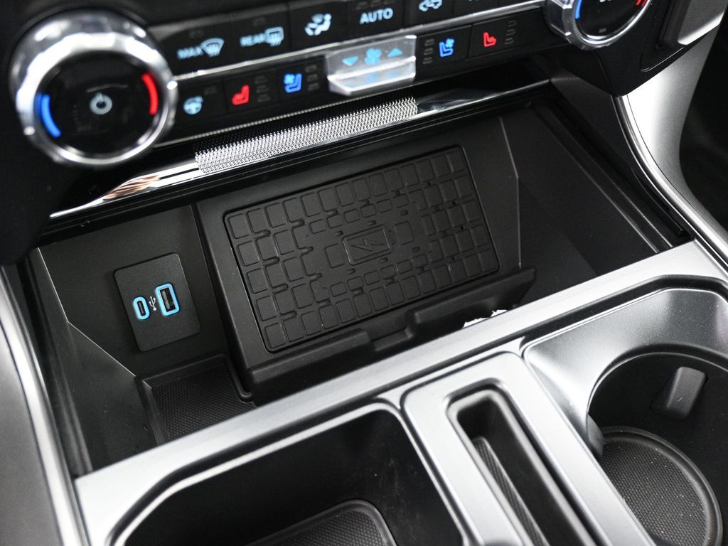 2024 Ford F-150 Lariat photo 13