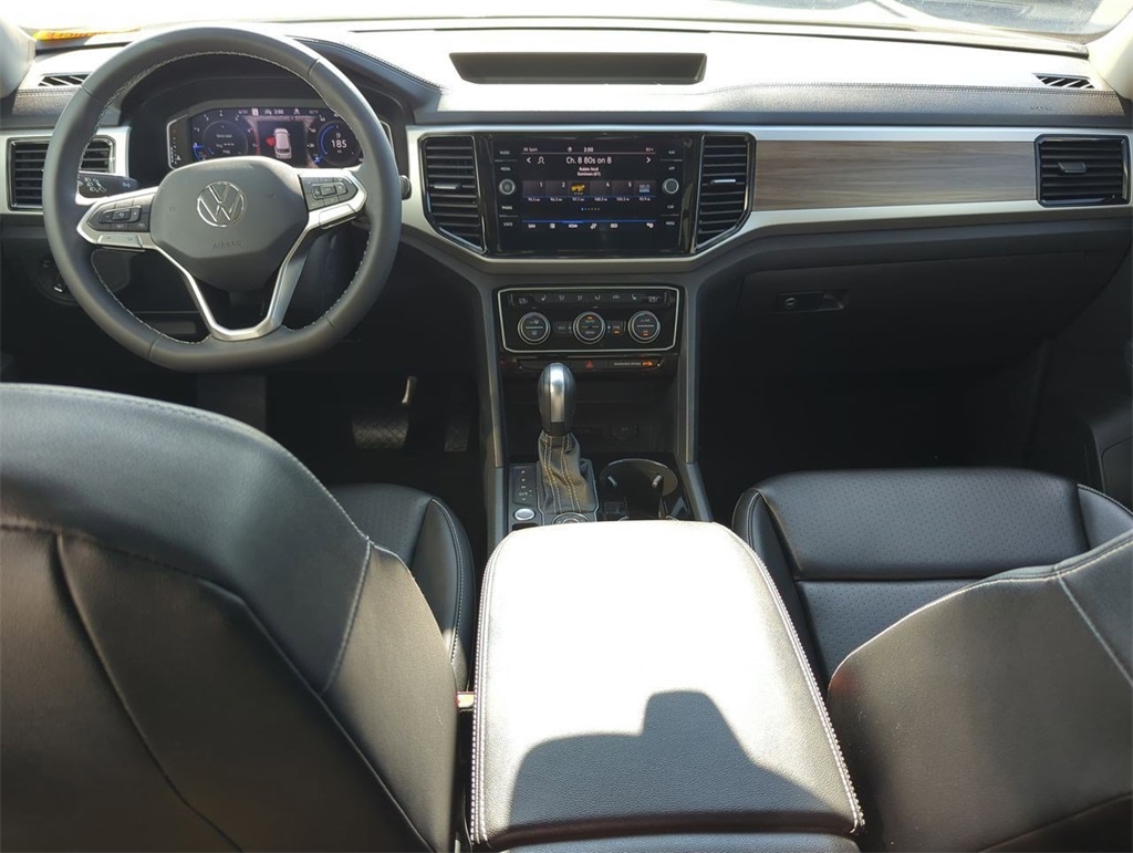 2022 Volkswagen Atlas SEL photo 17