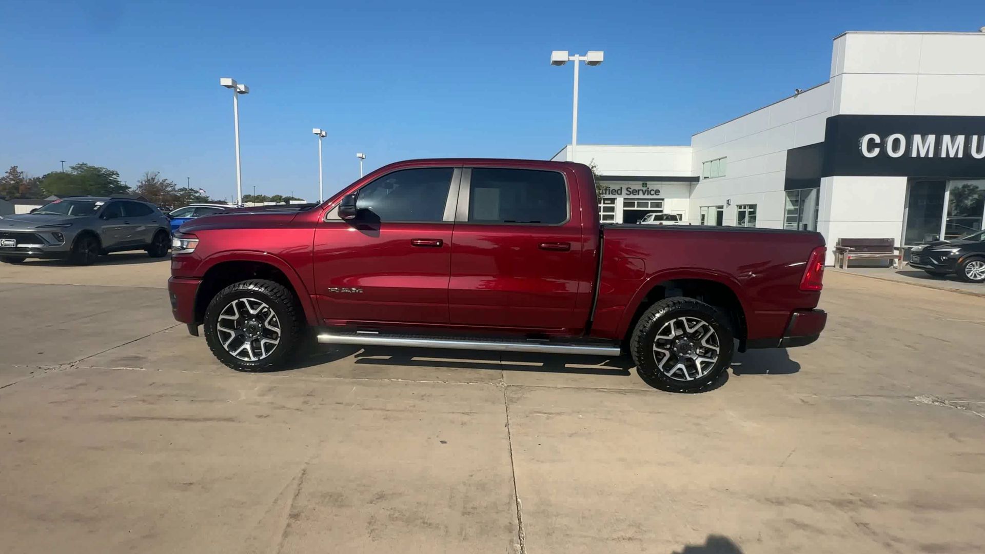 2025 Ram 1500 Laramie photo 4
