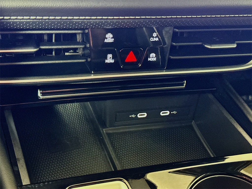 2024 Volkswagen Atlas SEL Premium R-Line photo 38