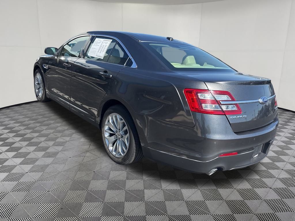 2018 Ford Taurus Limited photo 2