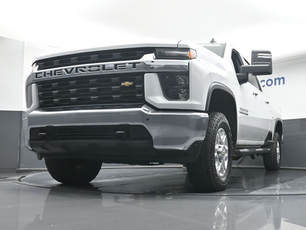 2022 Chevrolet Silverado 2500HD LT photo 4