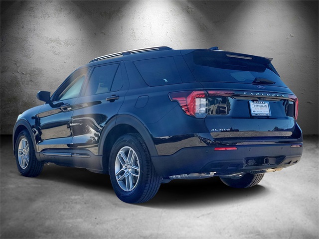 2026 Ford Explorer photo 3