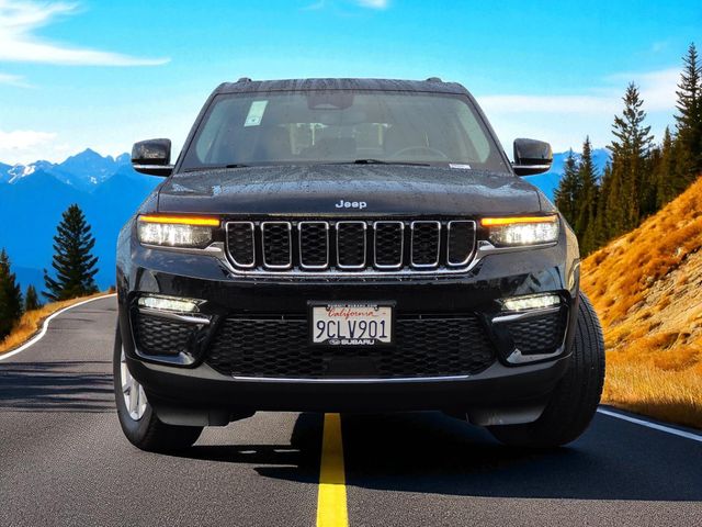 2022 Jeep Grand Cherokee Limited photo 3