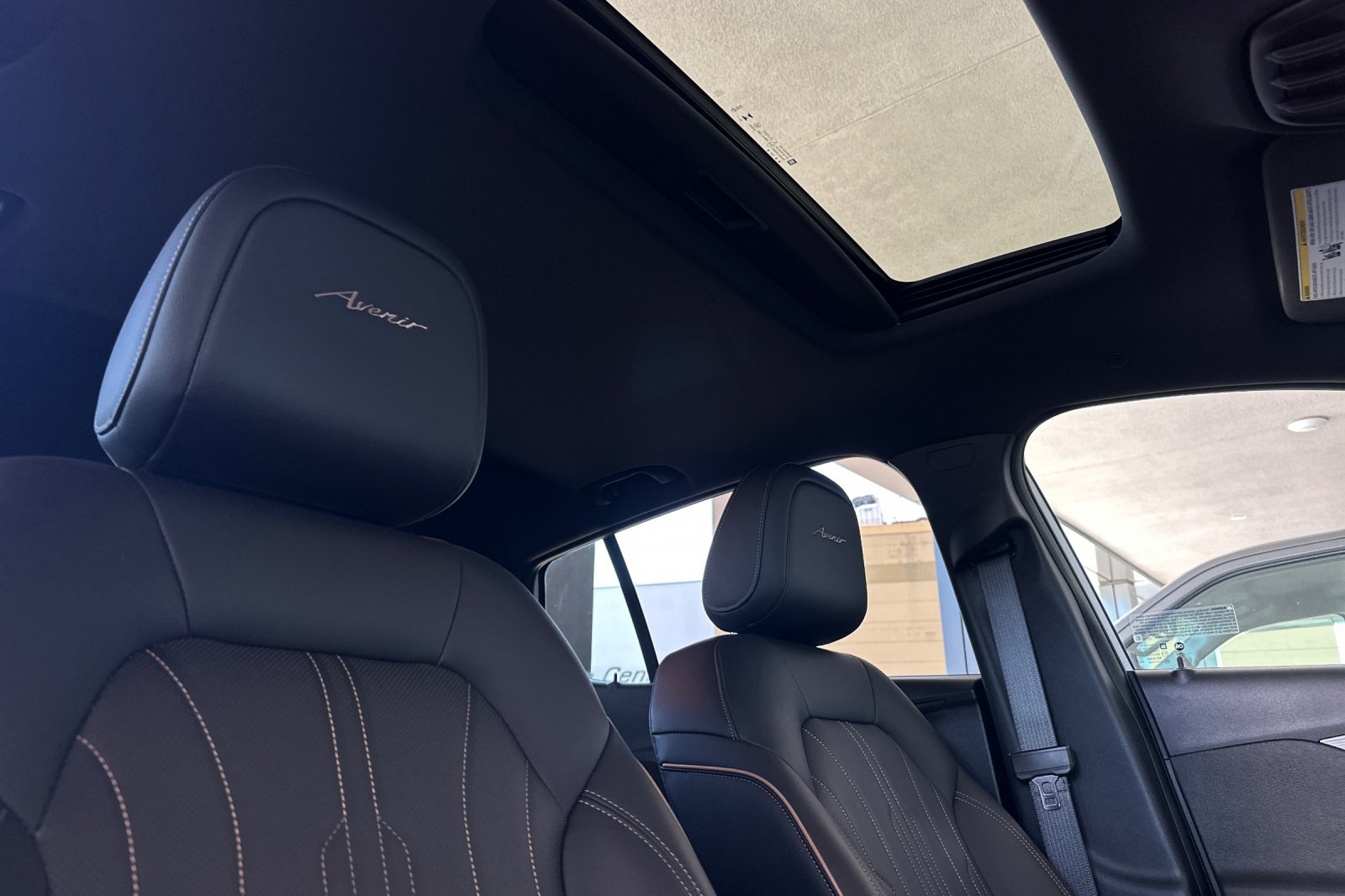 2024 Buick Envista Avenir photo 16