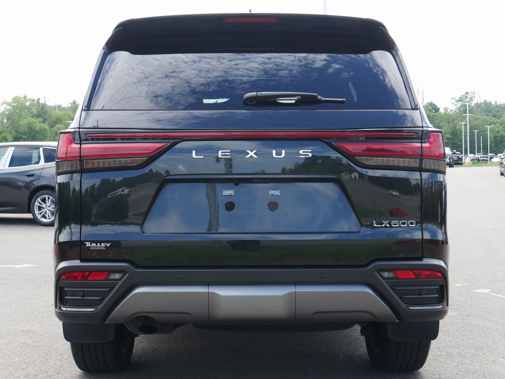 2024 Lexus LX 600 Luxury photo 6