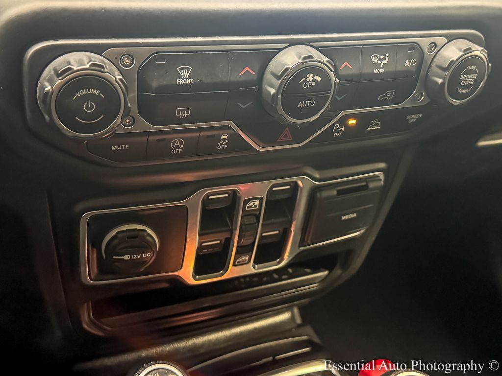 2022 JEEP WRANGLER - Image 19