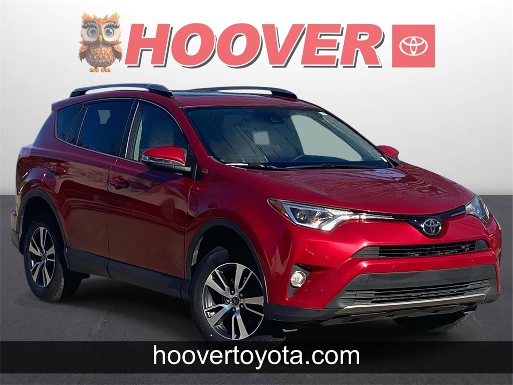 2017 Toyota RAV4 XLE's photo