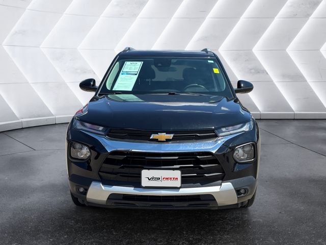 2023 Chevrolet Trailblazer LT photo 2