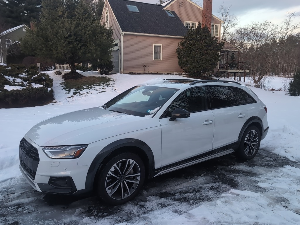 2025 Audi A4 allroad Premium Plus's photo
