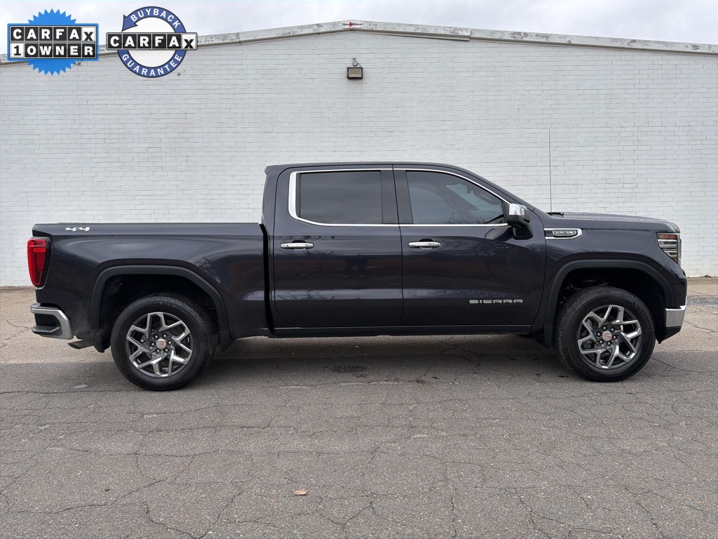 2022 GMC Sierra 1500 SLT's photo