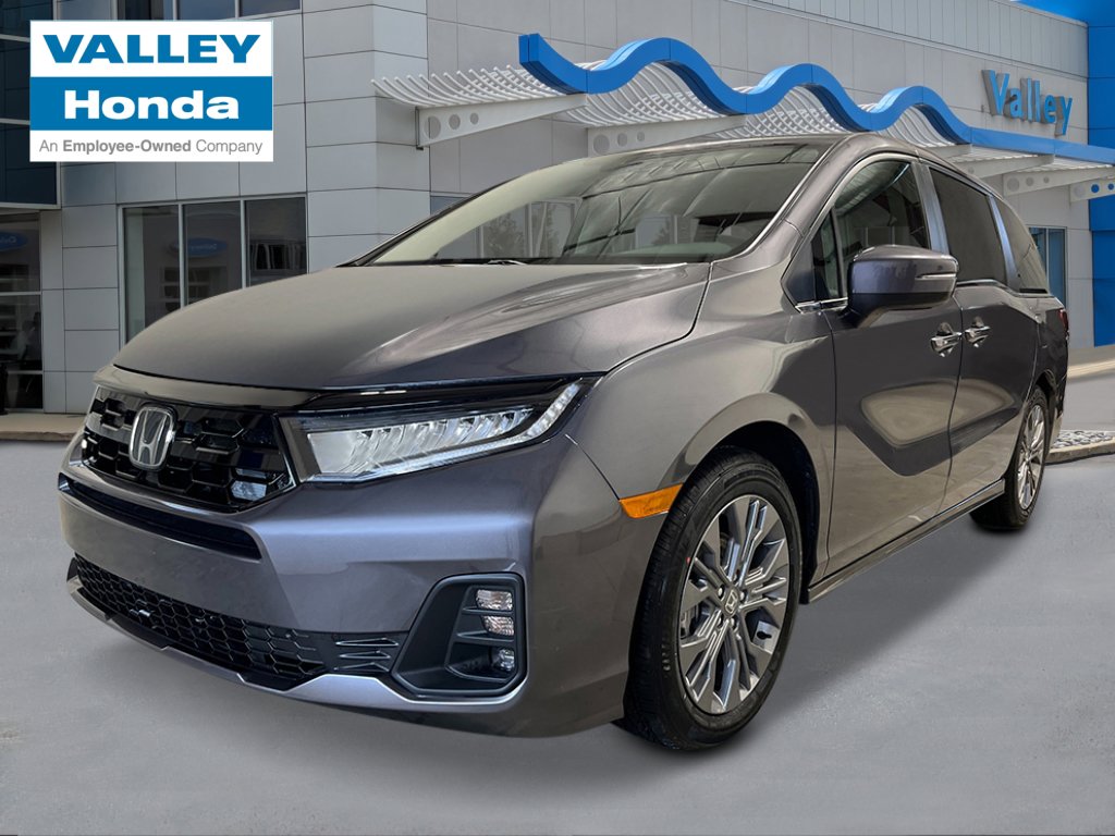 2026 Honda Odyssey Touring's photo
